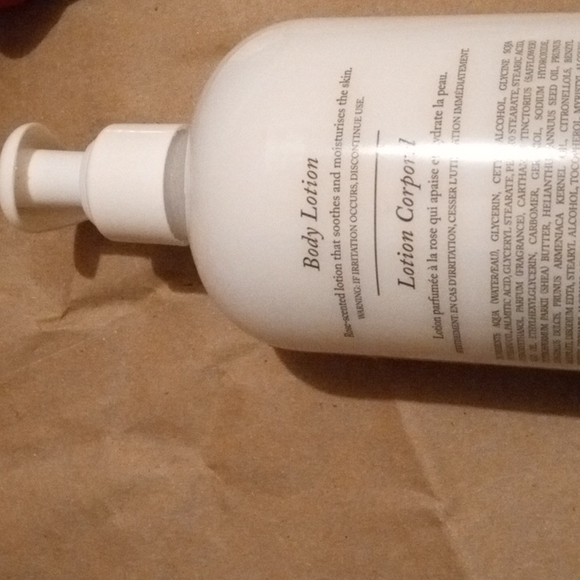 Rosewater lotion Crabtree&Evelyn - Picture 6 of 7